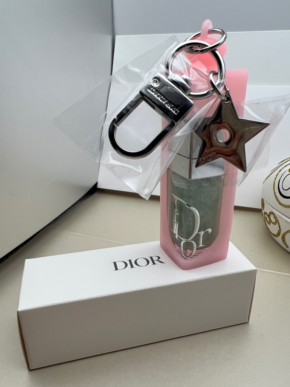 Dior Pink Silicone Keychain Lip AddictGlow Oil Holder W/Minty Lip Oil INBox NWOT - Picture 3 of 15